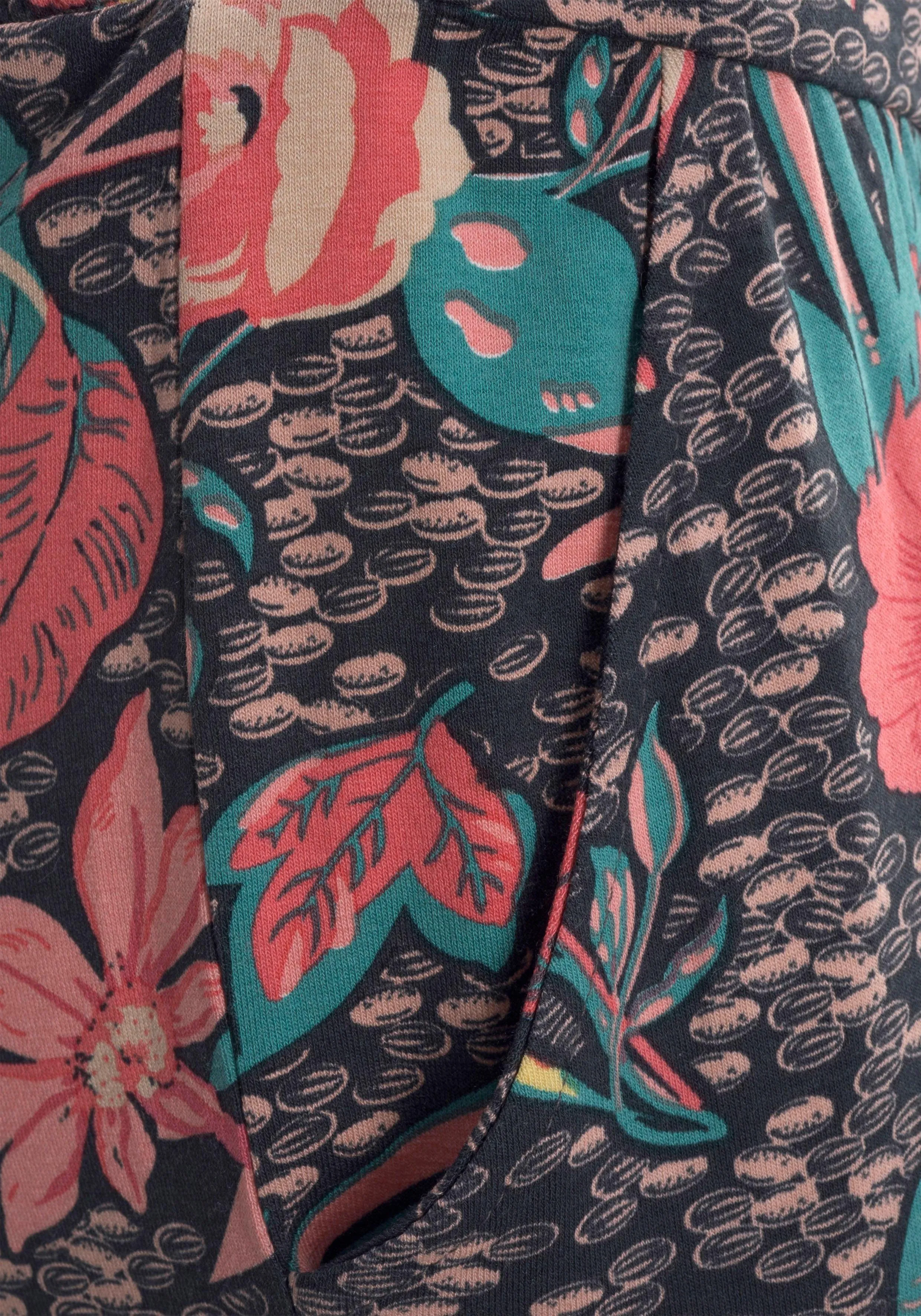 CHIEMSEE STRANDBROEK IN ALLOVER PRINT MET ZAKKEN, STOFFEN BROEK, 7/8 BROEK