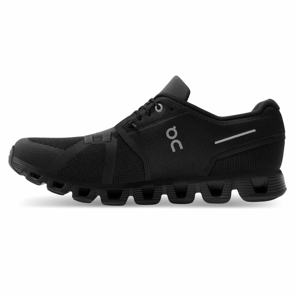 On Running Schoenen Cloud 5 All Black CLOUD 5