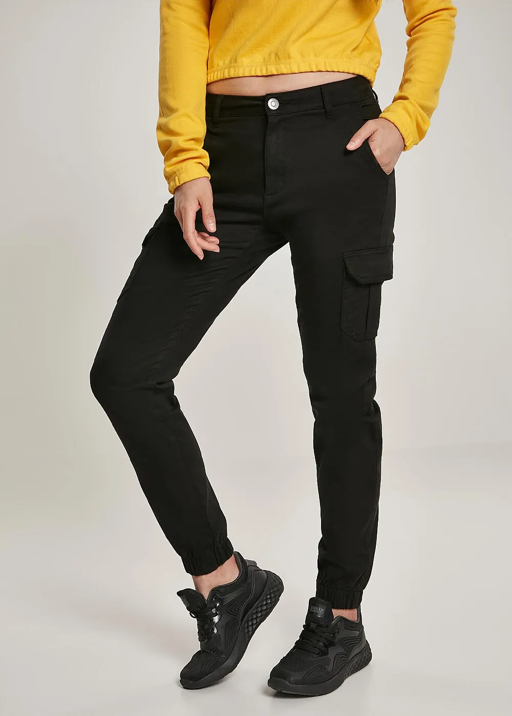 URBAN CLASSICS DAMEN CARGO HIGH WAIST HOSE MIT 6POCKETS SCHWARZ